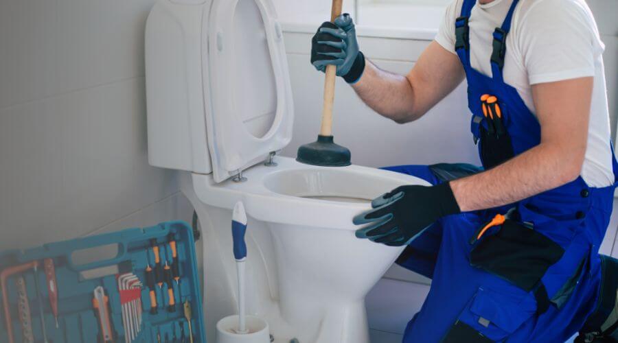 Professional water heater repair in Ithaca, MI